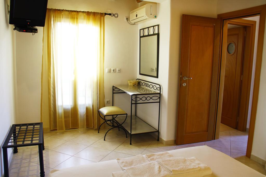 Alisachni Appartement Livadi  Buitenkant foto