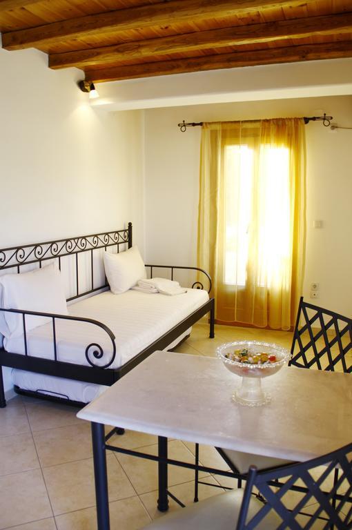 Alisachni Appartement Livadi  Buitenkant foto
