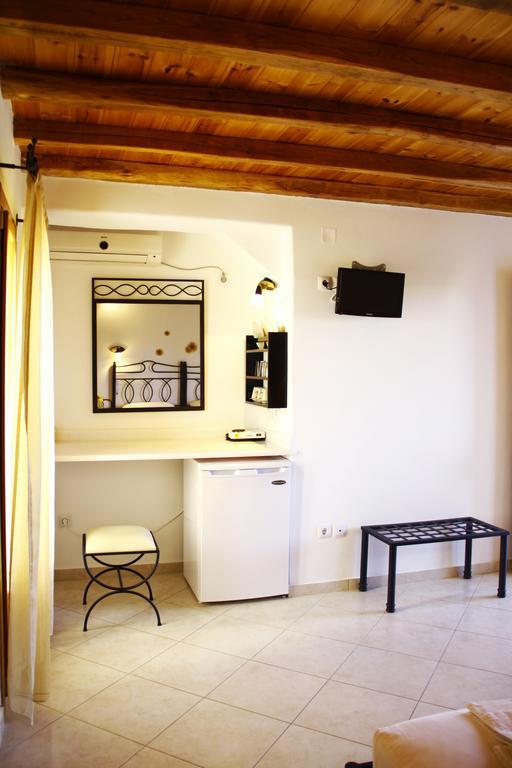 Alisachni Appartement Livadi  Buitenkant foto